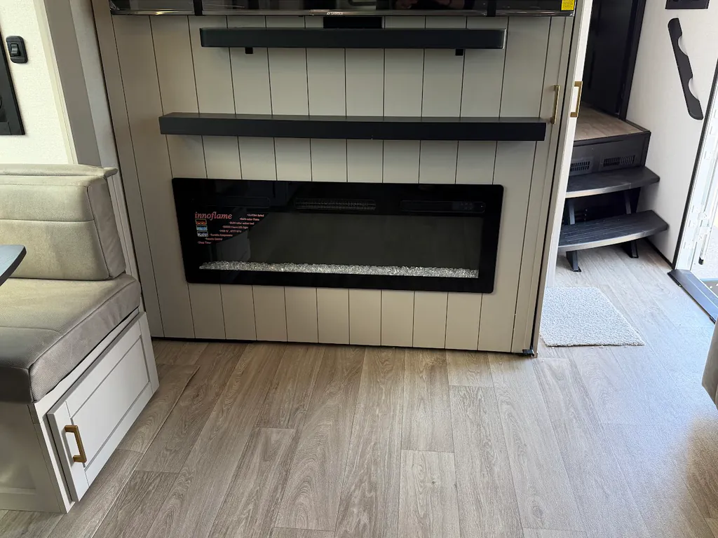 2027 Jayco North Point 391TBBH, Photos photo 19