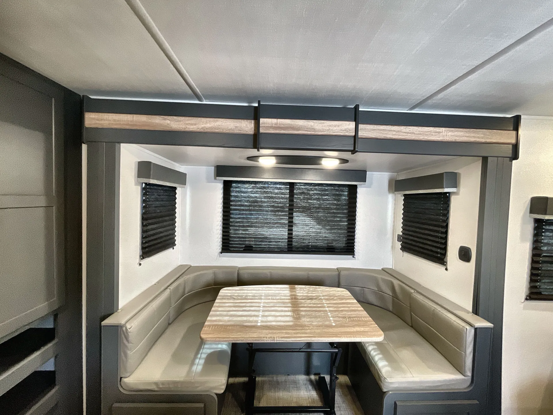 2024 Keystone Bullet Crossfire 1890RB — living area main