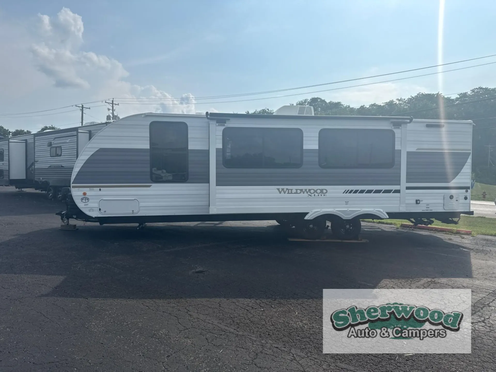 2025 Forest River Wildwood 263BHXL