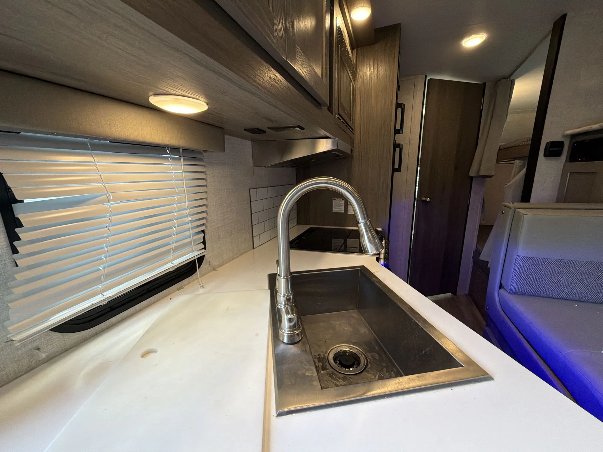 2023 Gulf Stream Vista Cruiser 23QBS — living area main