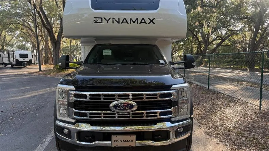 2027 Dynamax isata 6 31KSF 4x4 - Photo 2