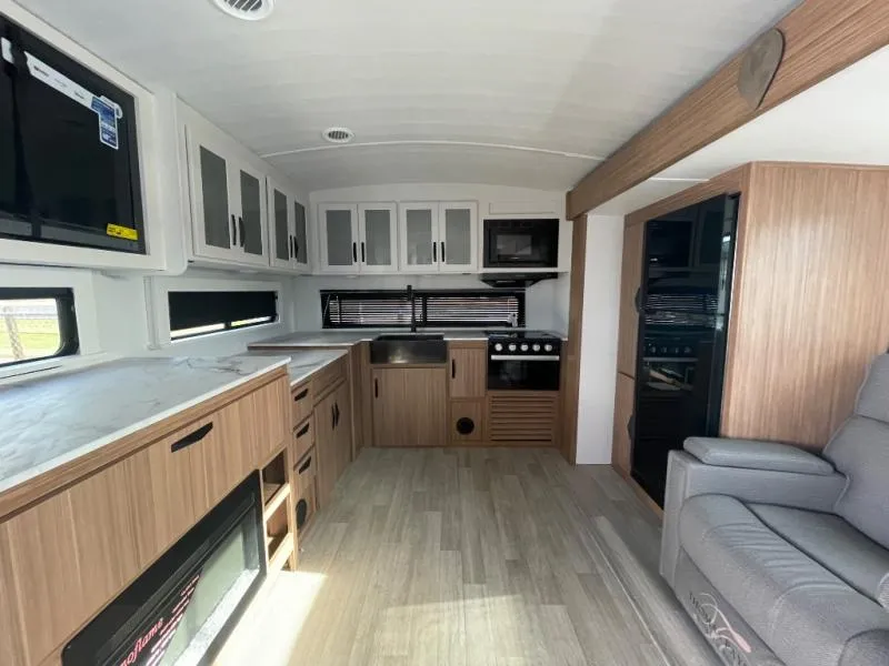 2025 Keystone RV Passport Super Lite 2700RK - Photo 4