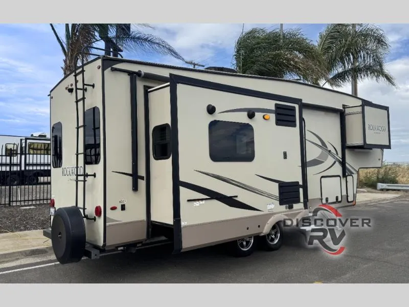 2019 Forest River RV Rockwood Ultra Lite 2650WS - Photo 3