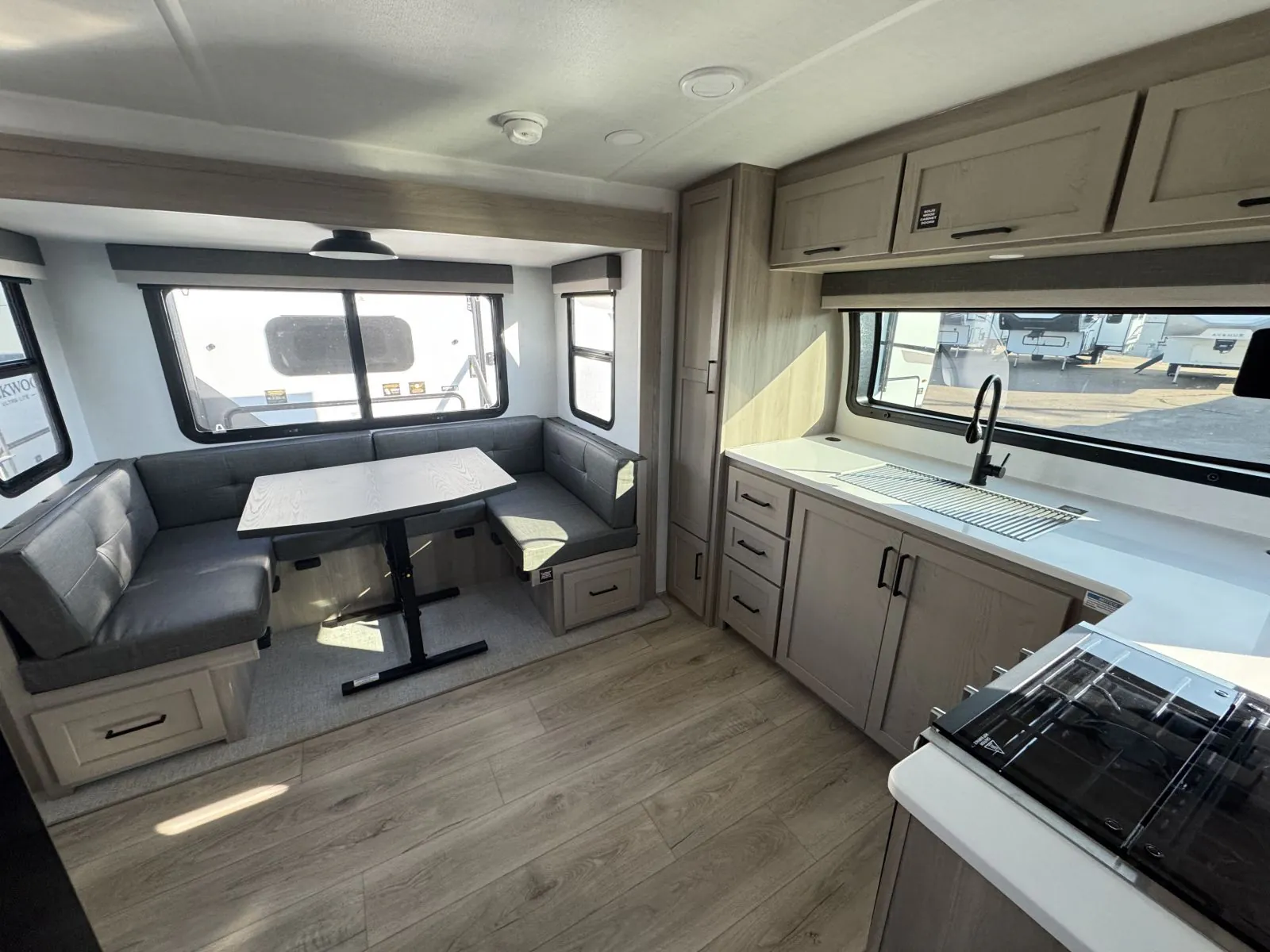 2026 Forest River Rockwood Mini Lite 2506FK — Photo 5