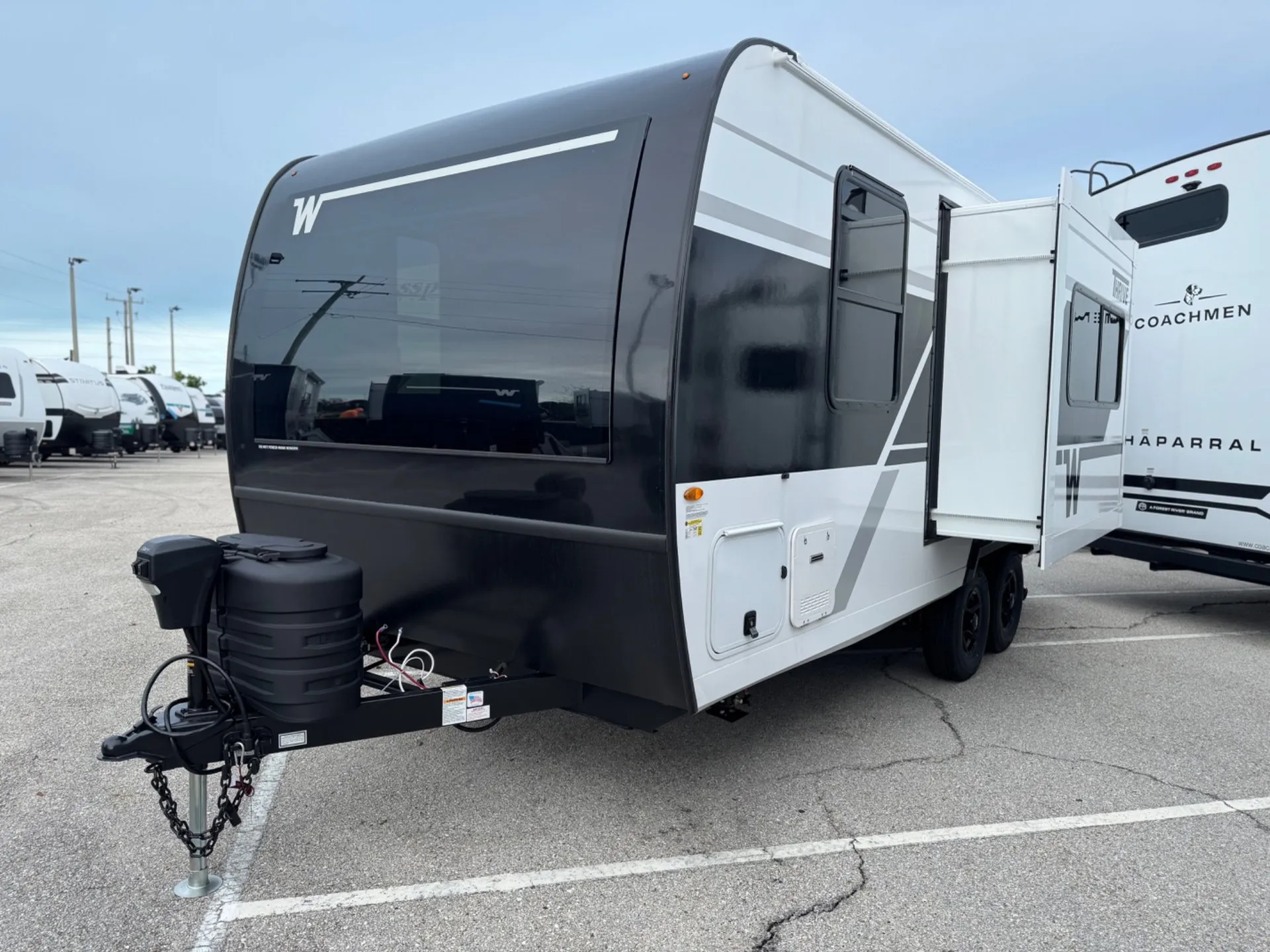 2026 Winnebago Thrive 18FBS - Photo 3