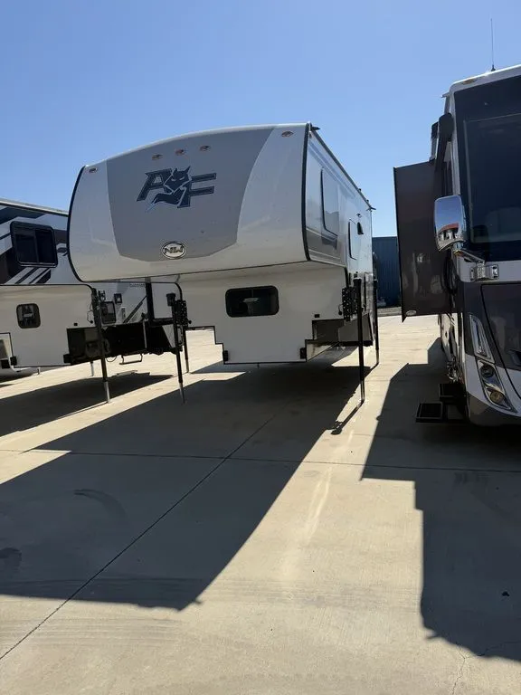 2027 Northwood Arctic Fox Camper 990 - Photo 4