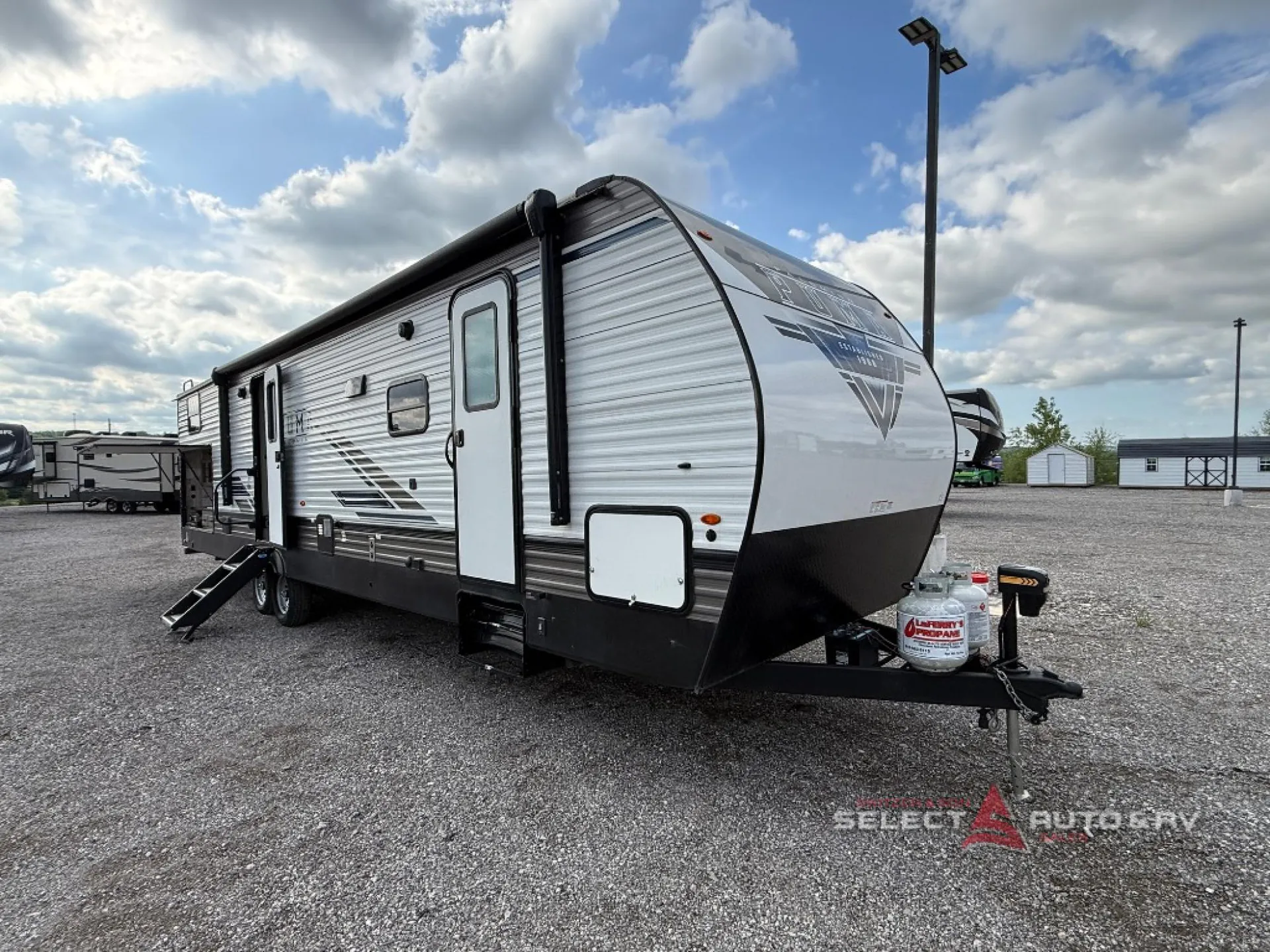 2023 Palomino Puma 31QBBH - Photo 3