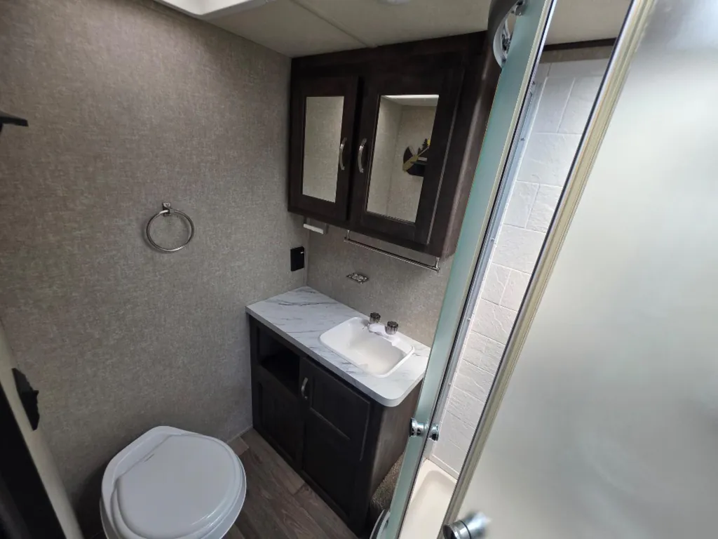 2019 Forest River RV Vibe Extreme Lite 258RKS, Photos photo 14