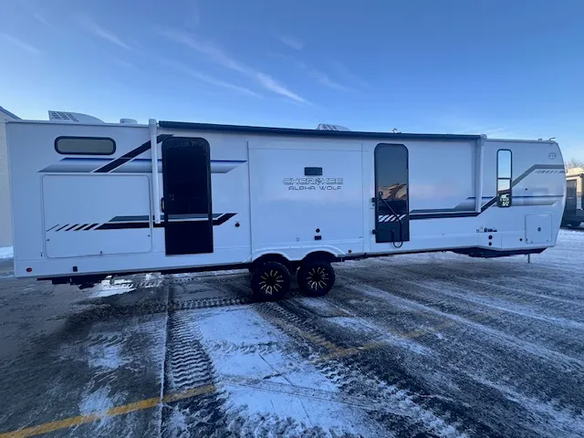 2026 Forest River Cherokee Alpha Wolf 33BH - Photo 2