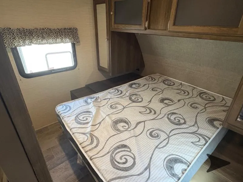 2017 Keystone RV Bullet 2510BH - Photo 2