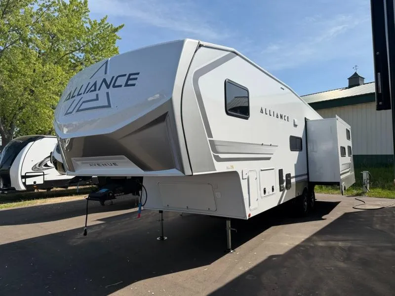 2027 Alliance RV Avenue 30BH - Photo 4