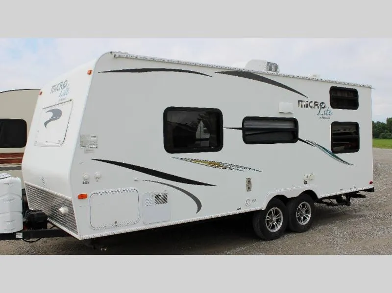 2014 Forest River RV Flagstaff Micro Lite 23LB - Photo 3