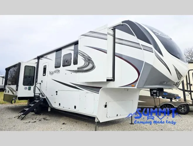 2023 Grand Design Solitude 373FB - Photo 2