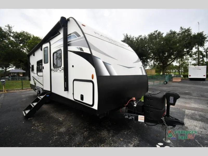 2023 Keystone Passport SL 229RK - Photo 2