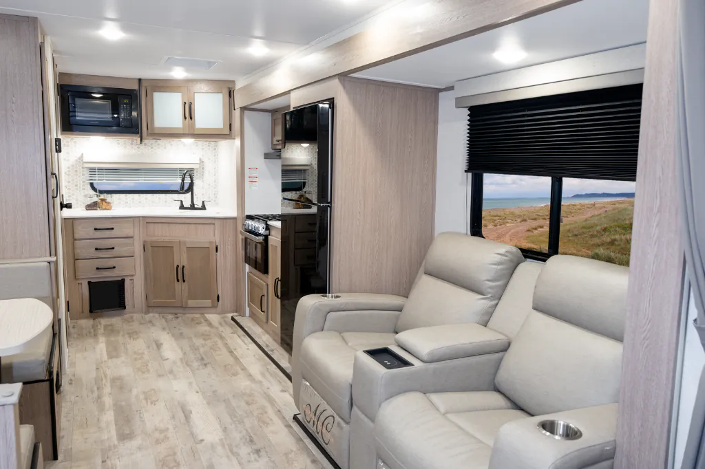 2026 Gulf Stream RV Ameri-Lite Ultra Lite 240RK - Photo 3