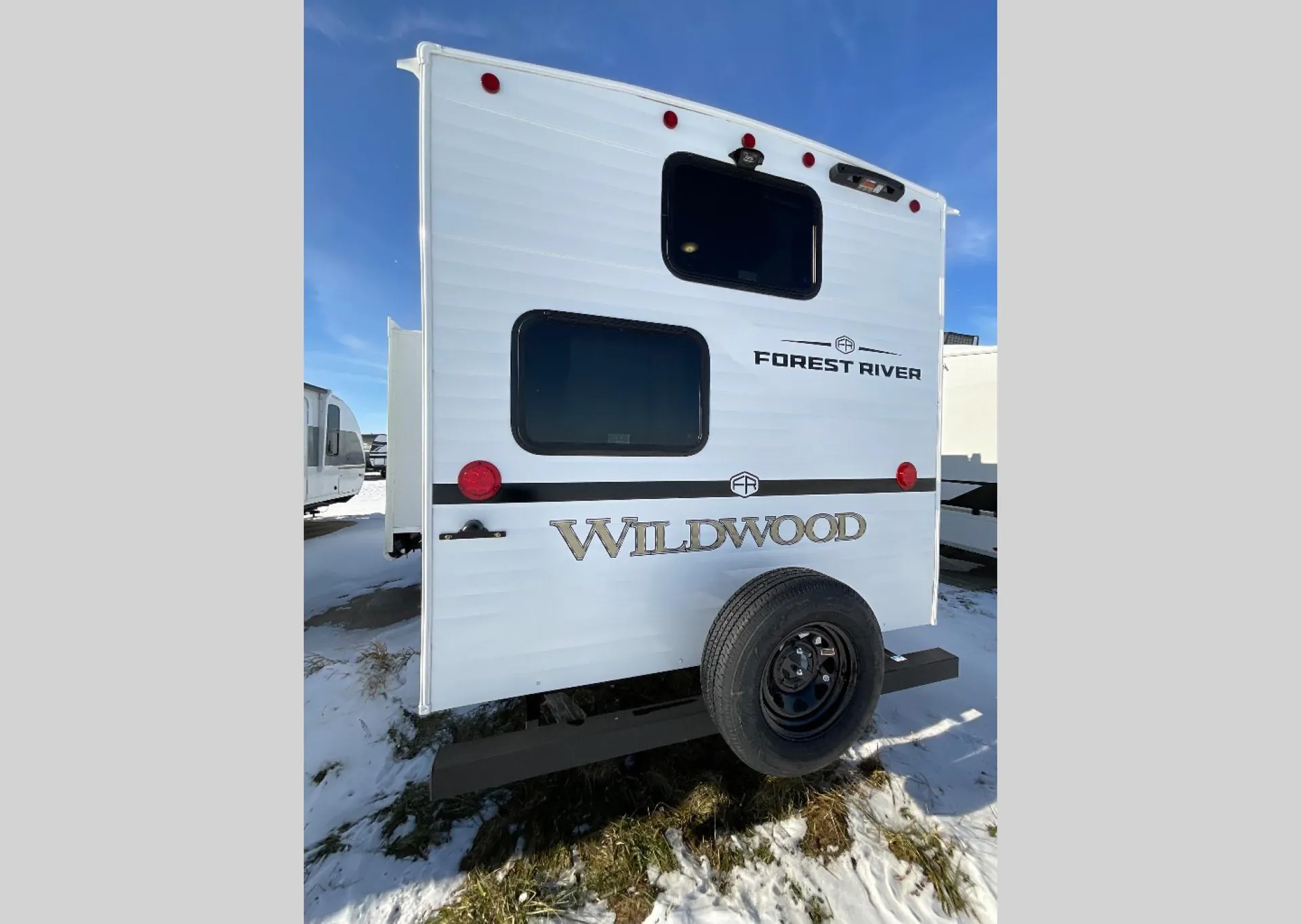 2026 Forest River Wildwood 300ICE — Photo 6