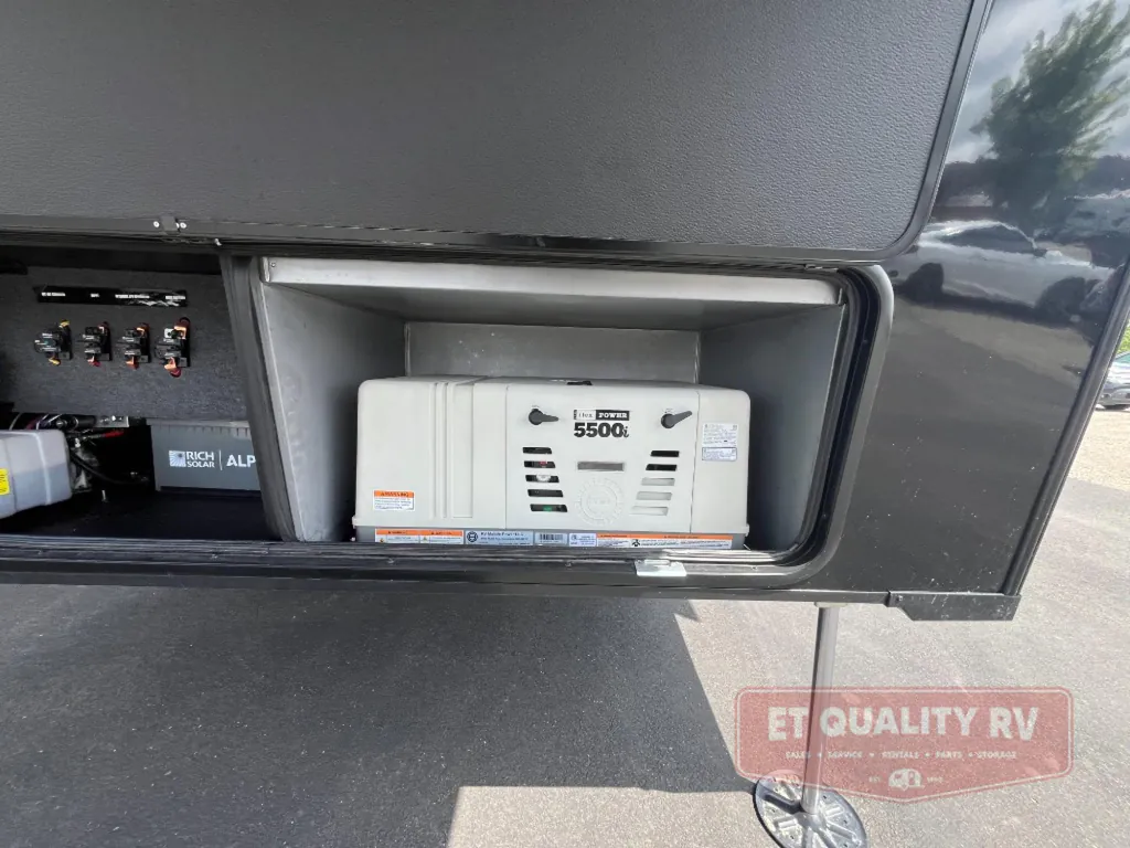 2026 Brinkley Model G 4150, Photos photo 5