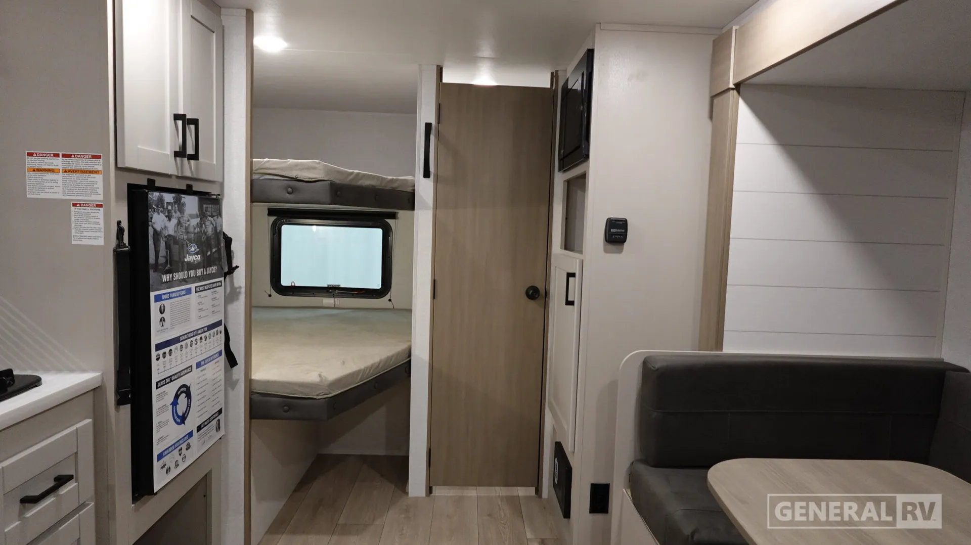 2027 Jayco Jay Flight SLX 178DBS - Photo 3