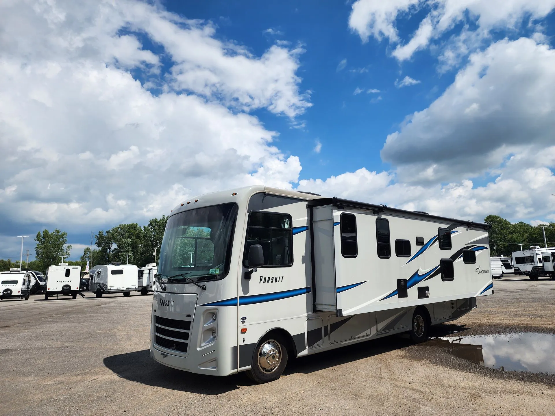 2021 Coachmen Pursuit 31BH - Photo 3