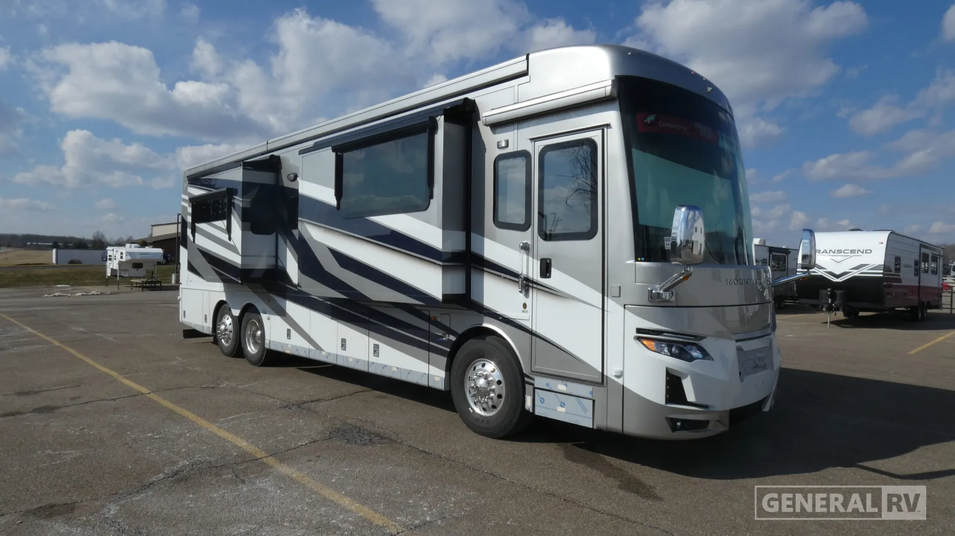 2026 Newmar Mountain Aire 3825 - Photo 2