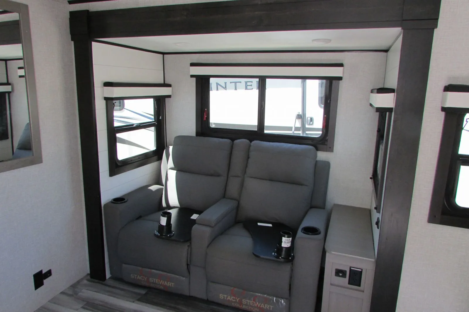 2024 Jayco Jay Feather 19MRK - Photo 4