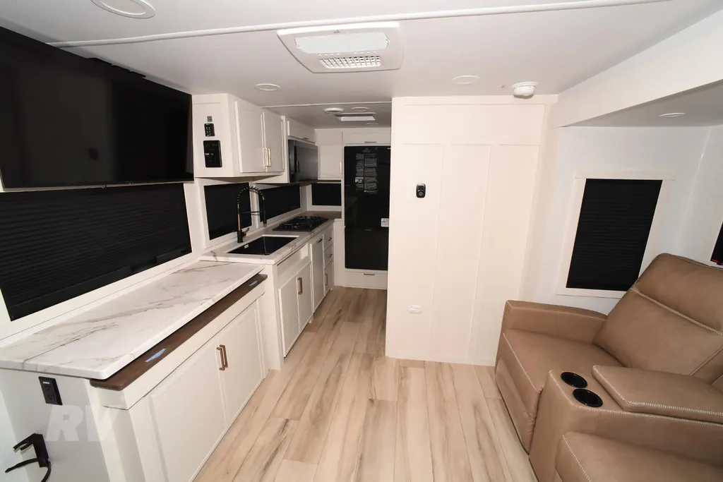 2026 Brinkley Model Ix 20X, Photos photo 14