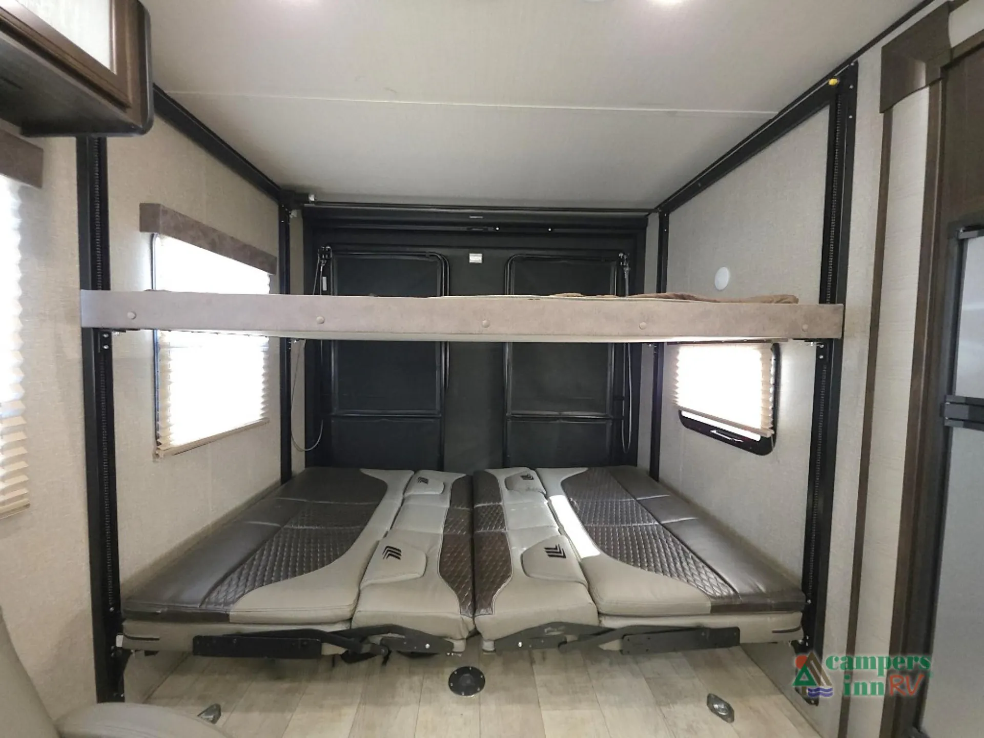 2020 Grand Design Momentum G-Class 25G - Photo 4