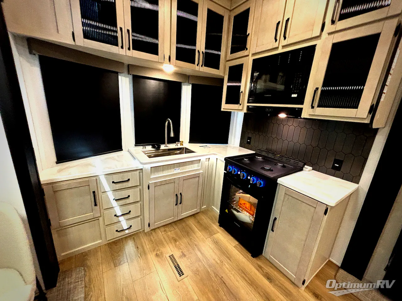 2027 Forest River Puma Vista 403LFT — Photo 6