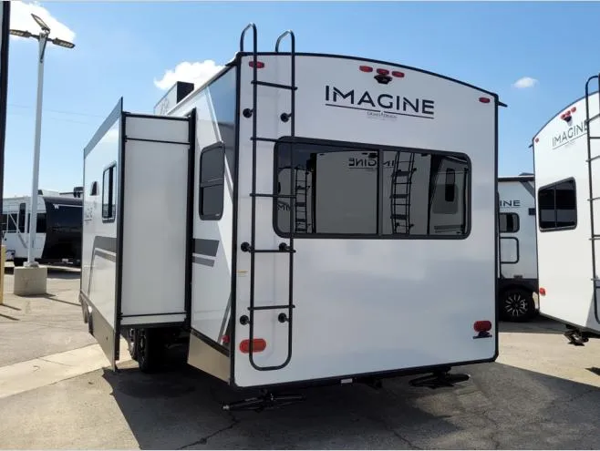 2026 Grand Design Imagine 2970RL - Photo 4
