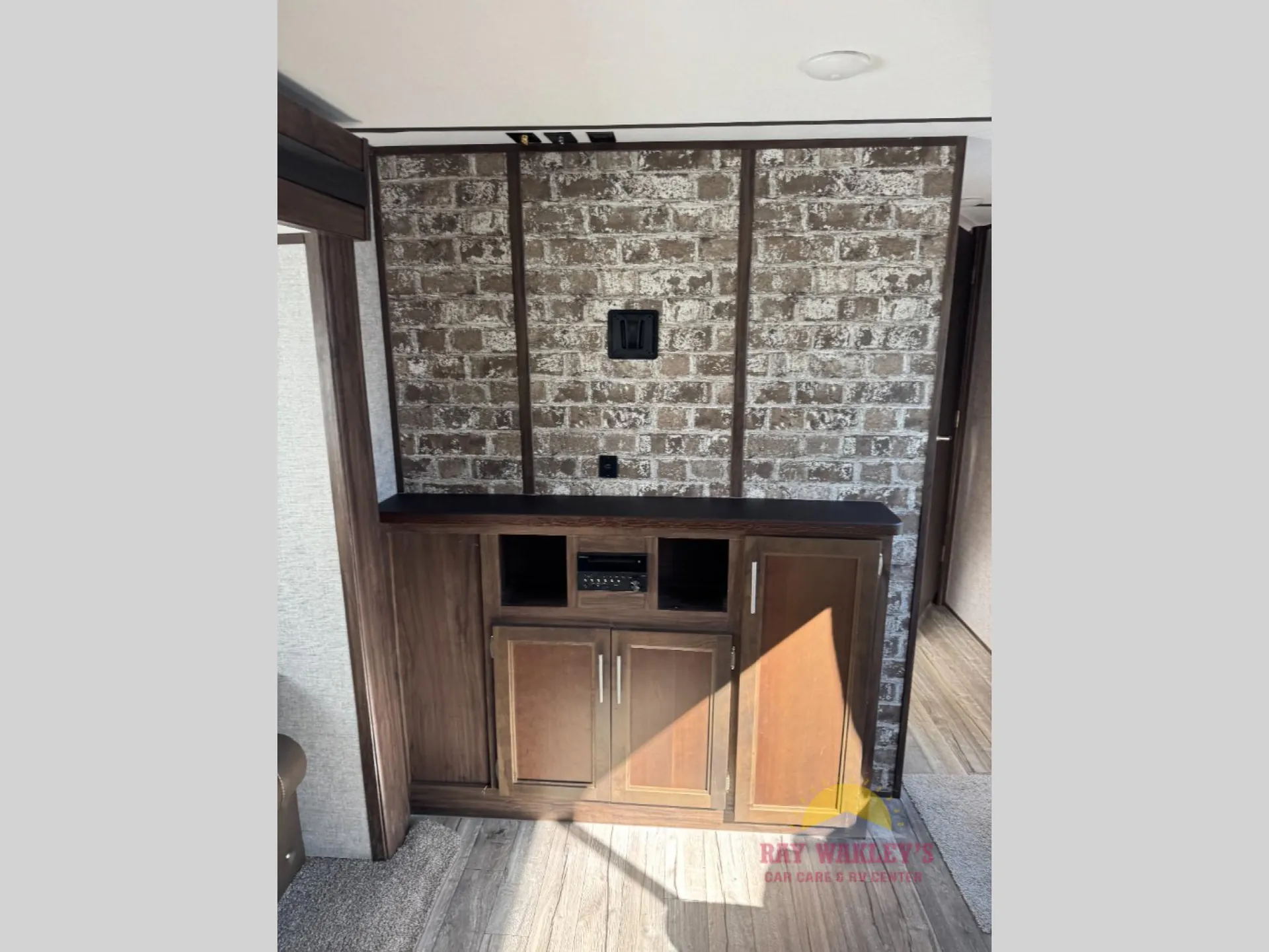 2019 Forest River Cherokee Alpha Wolf 27RK-L - Photo 4