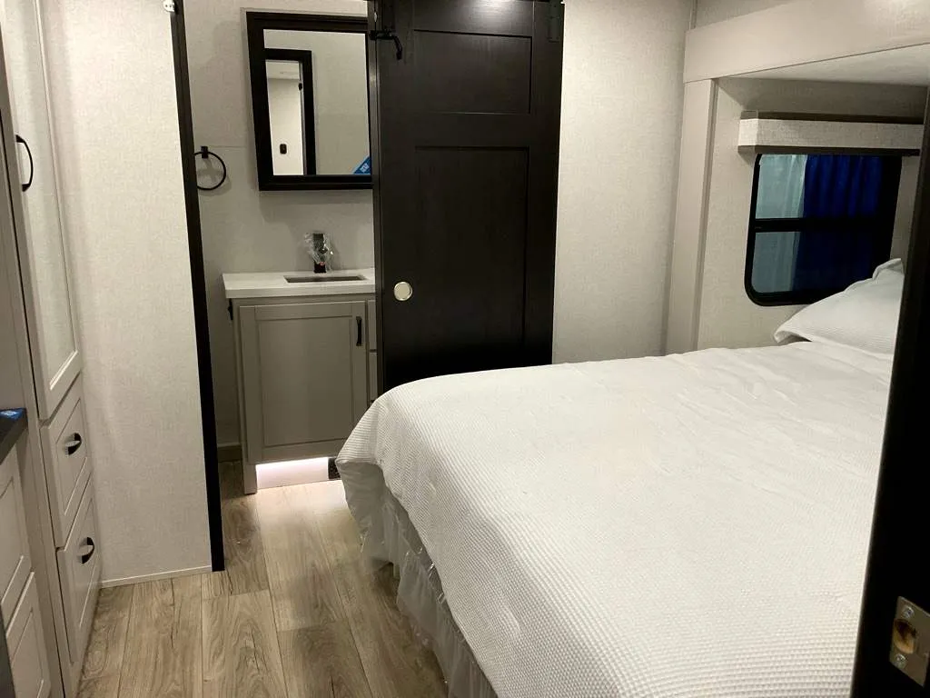 2026 Jayco North Point 395DSDB, Photos photo 24