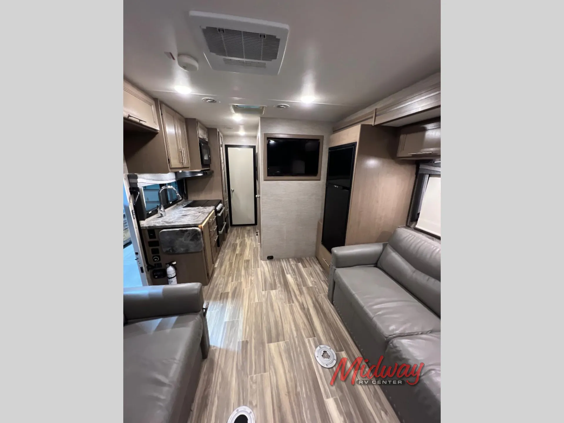 2022 Thor Motor Coach Outlaw 29J - Photo 4