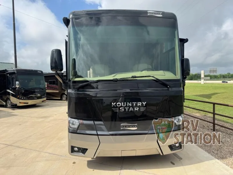 2021 Newmar Kountry Star 3717 - Photo 3