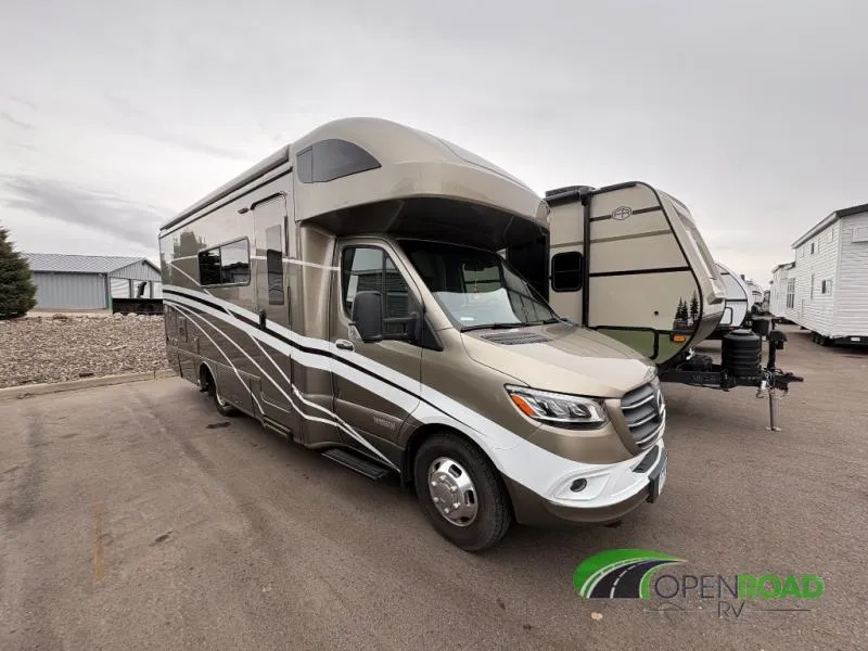 2022 Winnebago Navion 24D - Photo 2