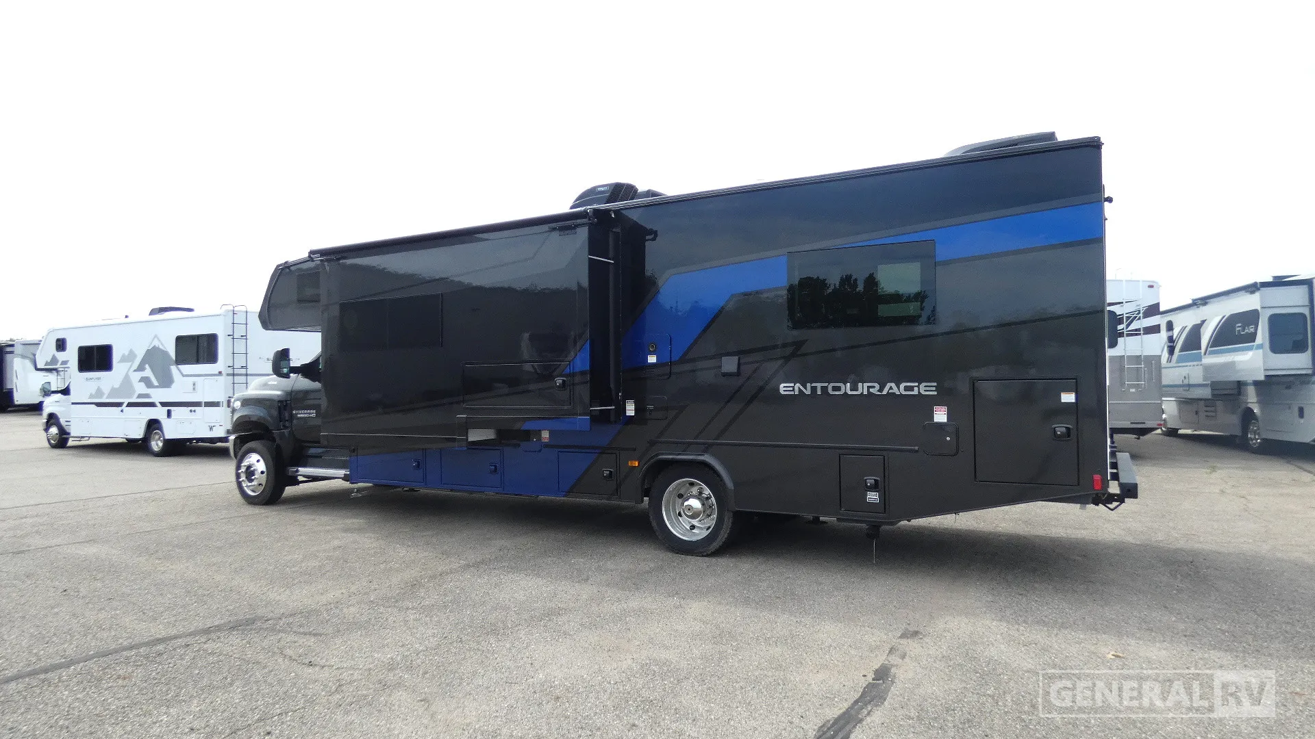 2026 Coachmen Entourage 320LV - Photo 4