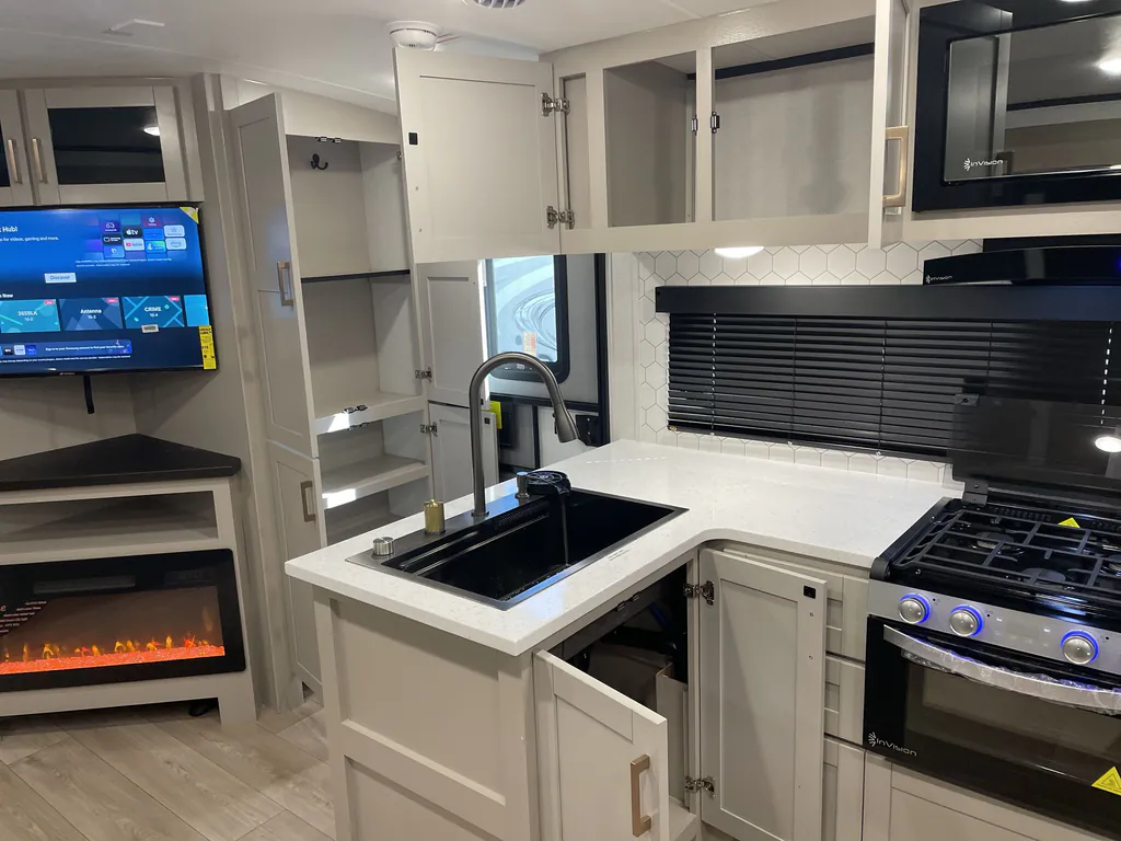 2027 Jayco Jay Feather 29BHB, Photos photo 12