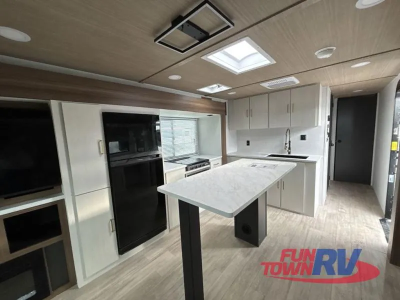 2026 Forest River Vibe 2800RL - Photo 4
