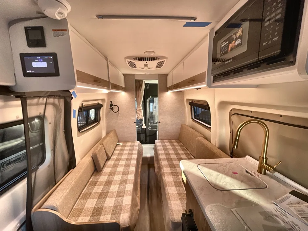 2026 Thor Motor Coach Eddie Bauer 19FA - Photo 4