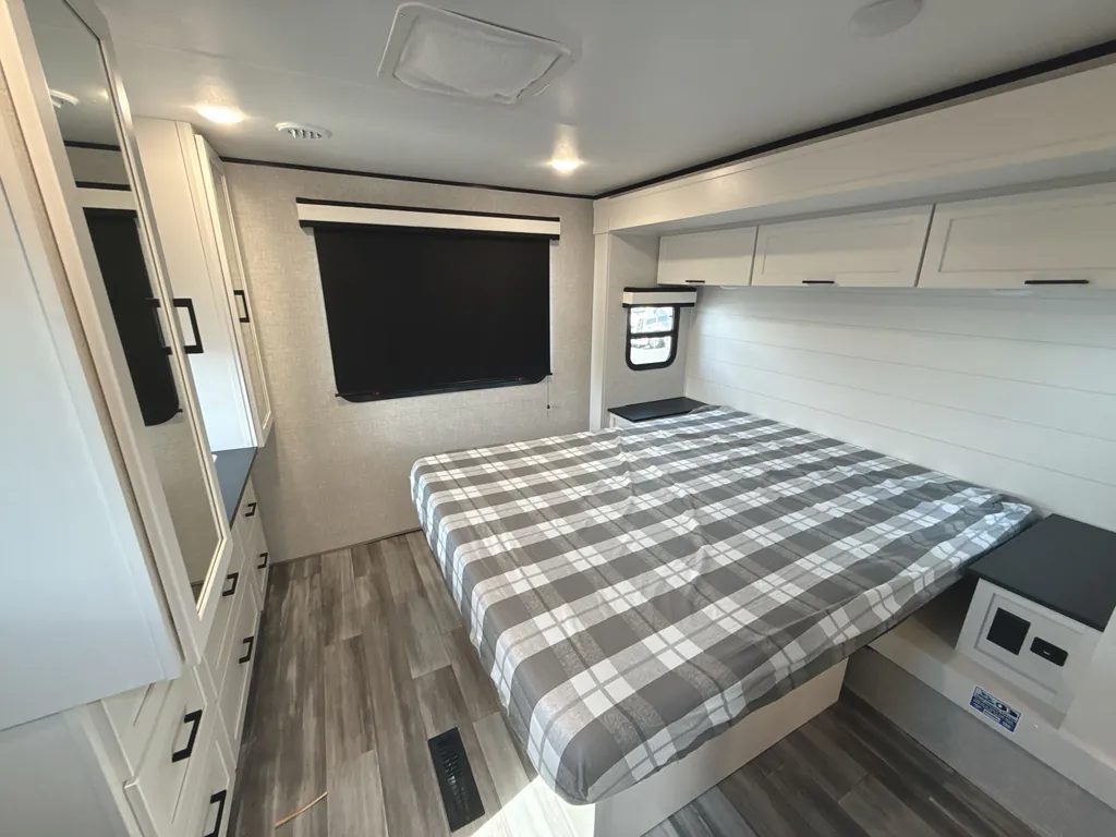 2025 Jayco Jay Feather 26FK, Photos photo 14
