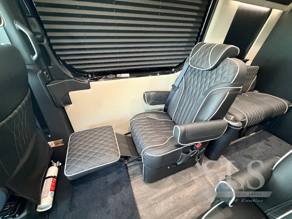 2026 Midwest Automotive Designs Luxe Cruiser D4, Photos photo 28