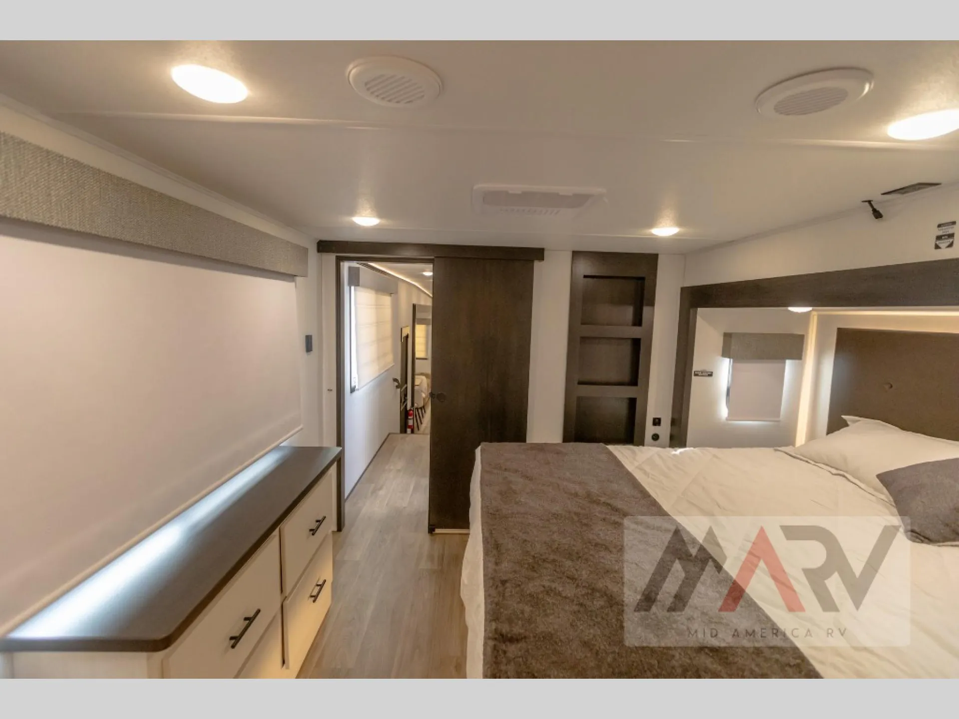 2027 Forest River Sabre 36FLX — Photo 5