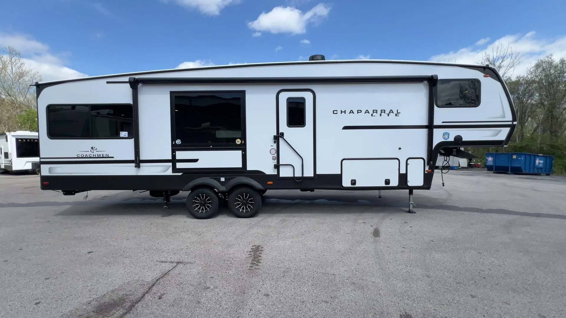 2026 Coachmen Chaparral Lite 27BAR - Photo 4