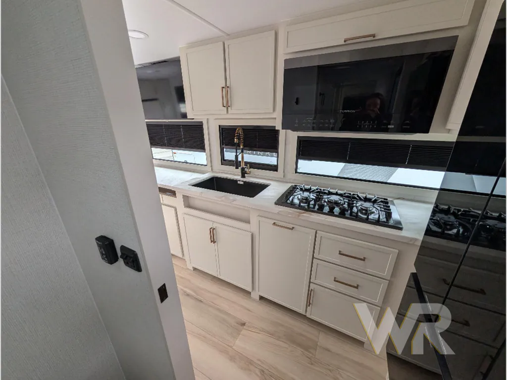 2026 Brinkley Model Ix 20X, Photos photo 38