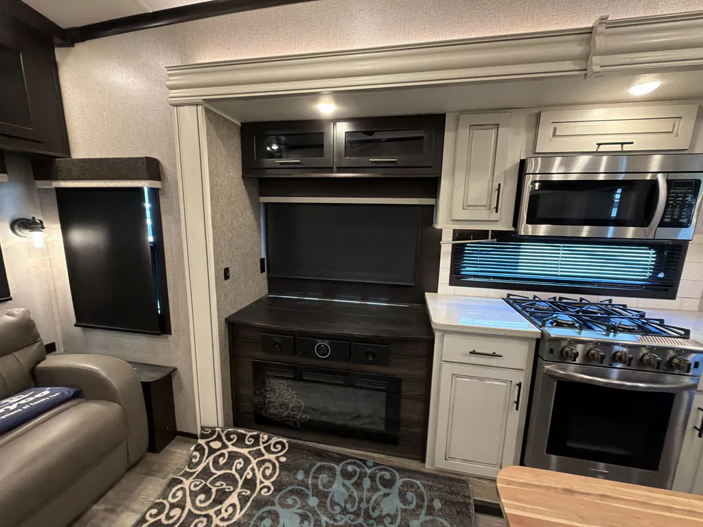 2021 Jayco North Point 387FBTS, Photos photo 14