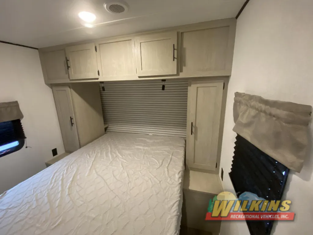 2026 Shasta RVs i-5 Edition 527BHS, Photos photo 20
