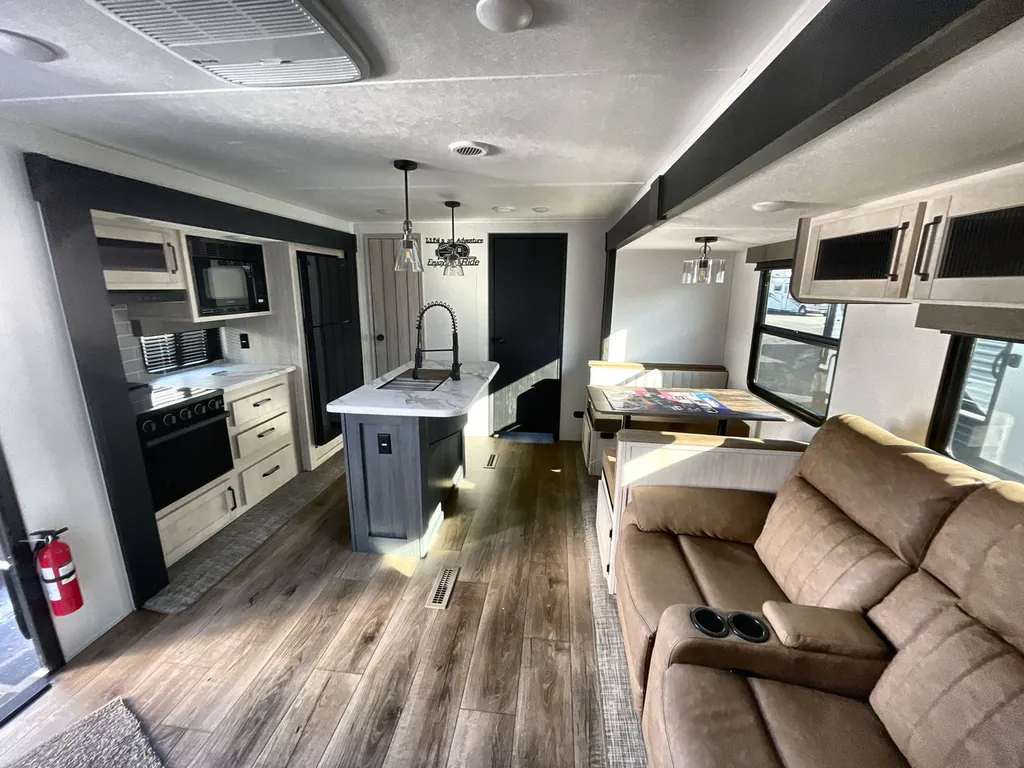 2026 Forest River Puma 32BHFS, Photos photo 13