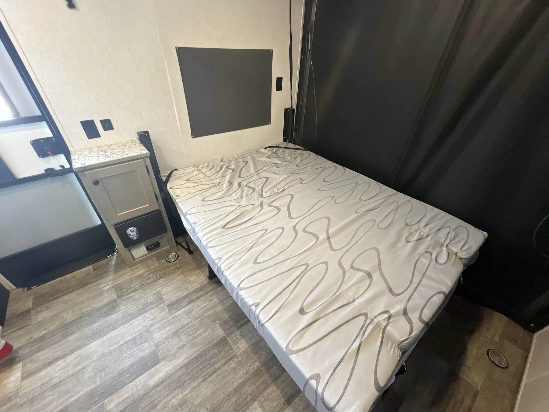 2026 Sunset Park RV Sun Lite 14TH — living area main