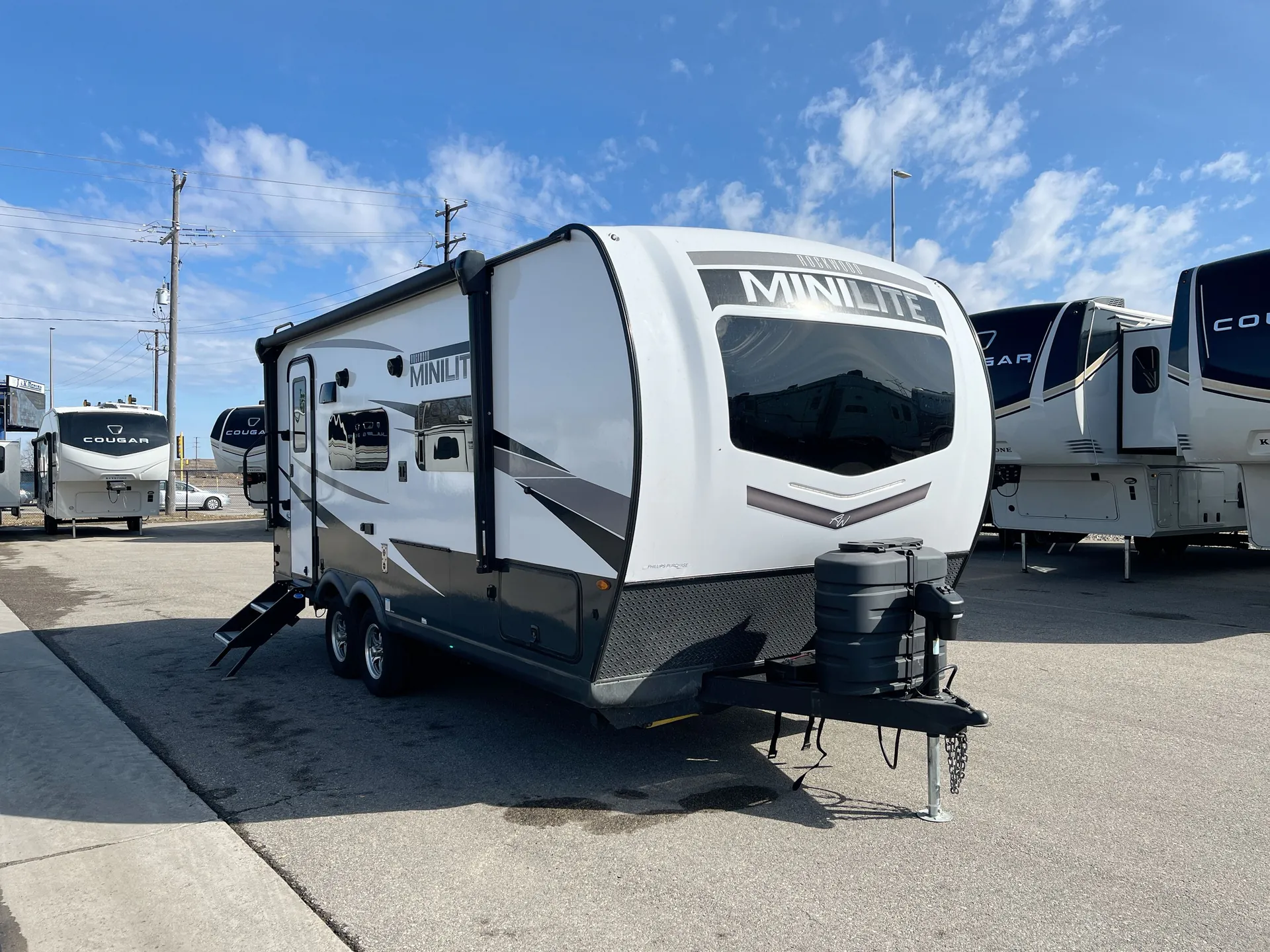 2024 Forest River Rockwood Mini Lite 2109S - Photo 2