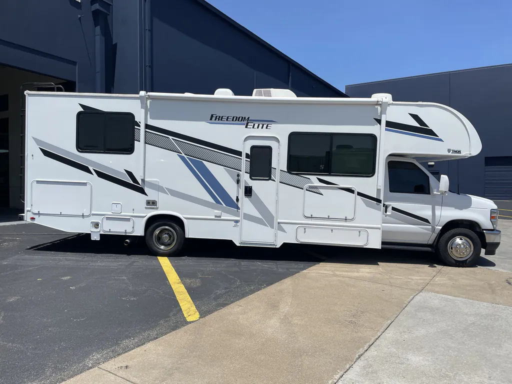 2026 Thor Motor Coach Freedom Elite 28HE, Photos photo 5
