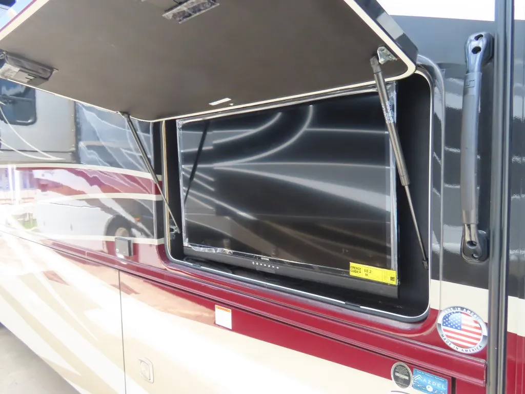 2022 Coachmen Sportscoach 365RB dealer photo 6 from DeMontrond RV